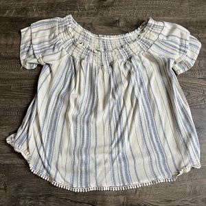 cute beach-style top!